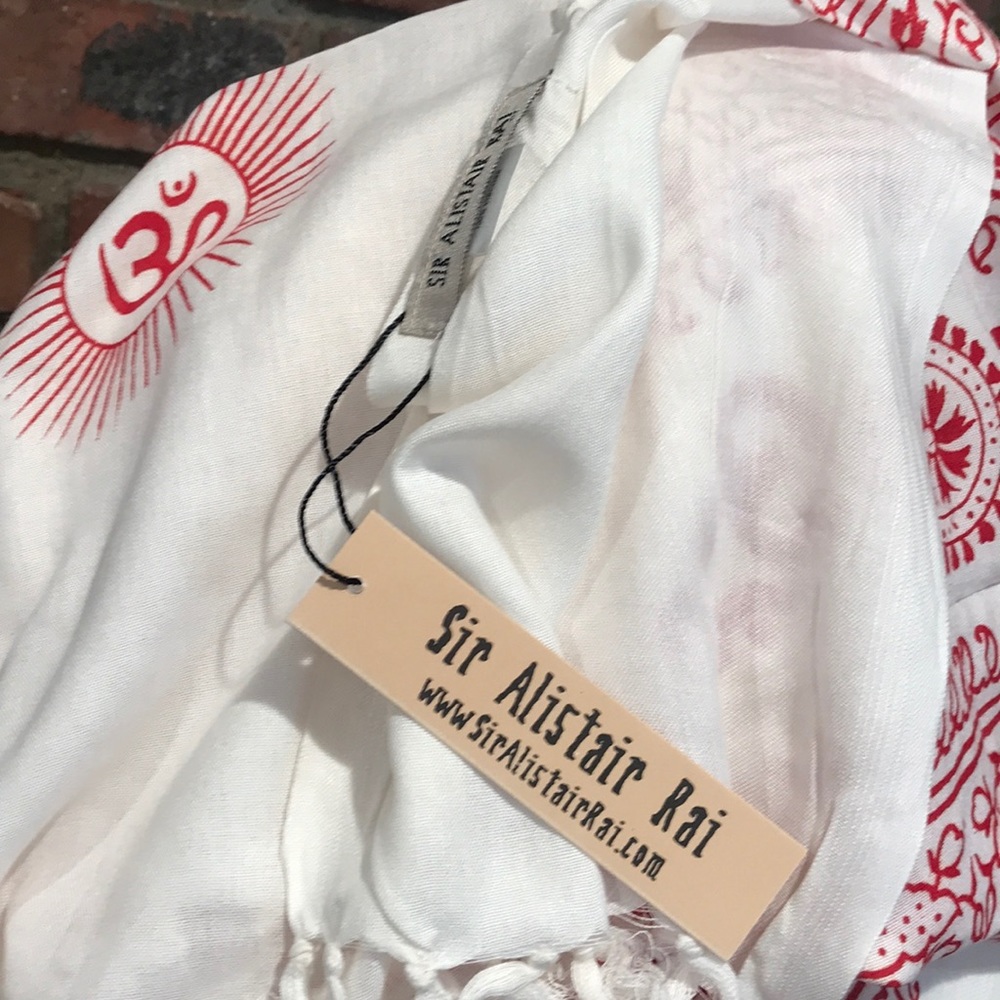 Sir Alistair Rai Karma Viscose Scarf White and Red - Picture 8 of 11